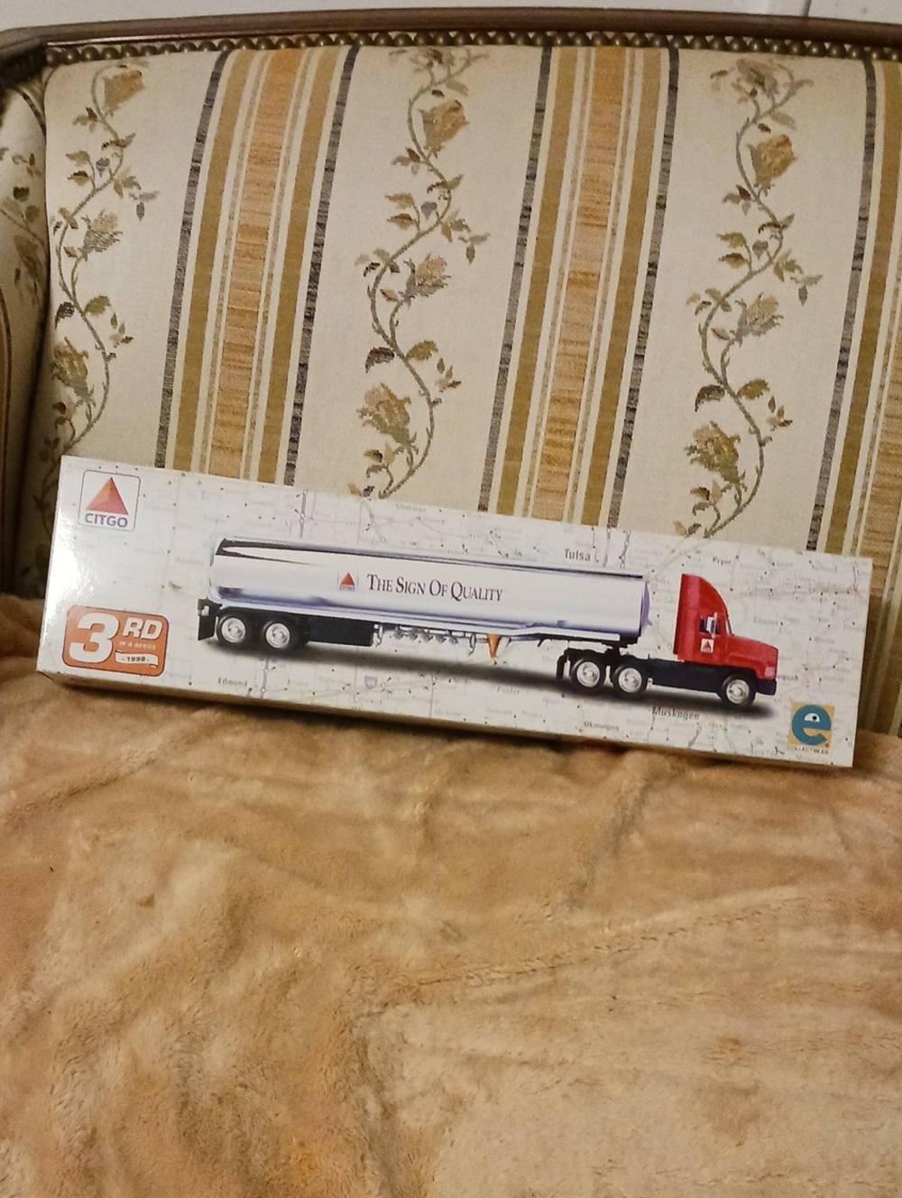 Red and White Die-Cast Tanker Truck Toy for Kids